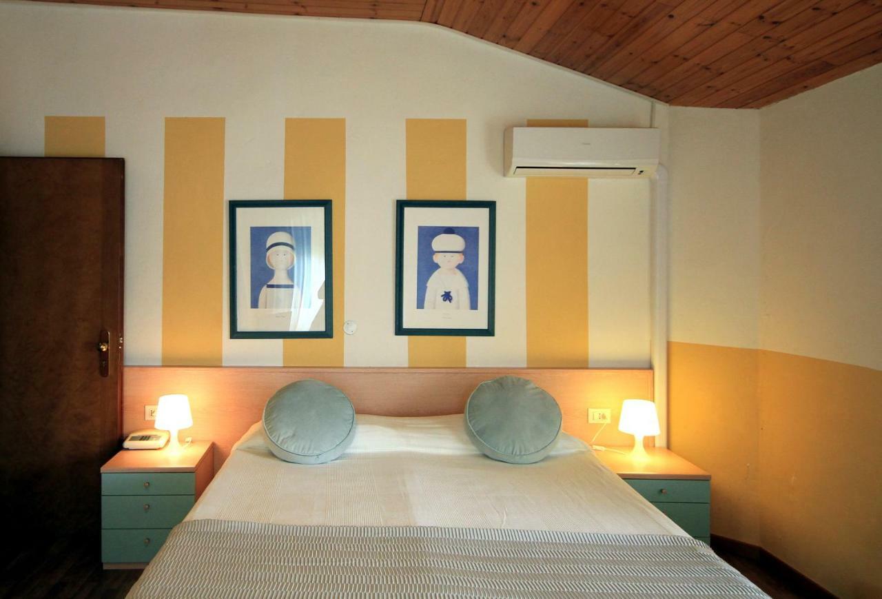 Albergo Villa Gradita ฟอร์เต เดย์ มาร์มี ภายนอก รูปภาพ
